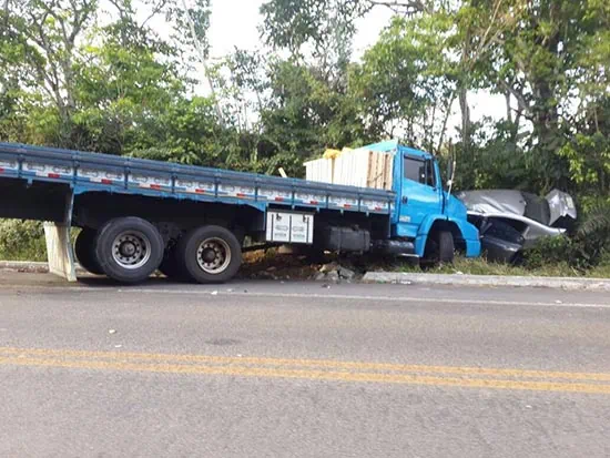 Acidente entre estancia e umbaúba BR 101