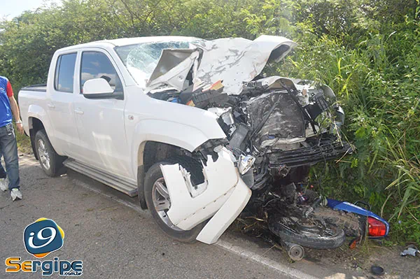 Colisão entre carro e moto deixa duas vítimas fatais na Rodovia João Paulo II entre Campo do Brito e Itabaiana