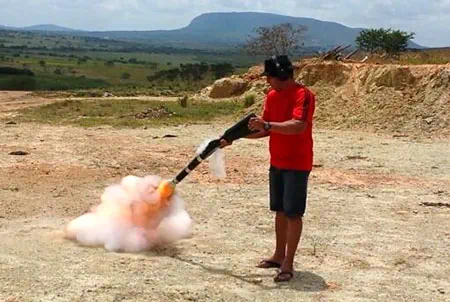 Membros do Grupo de Bacamartes de Japaratuba visita Campo do Brito