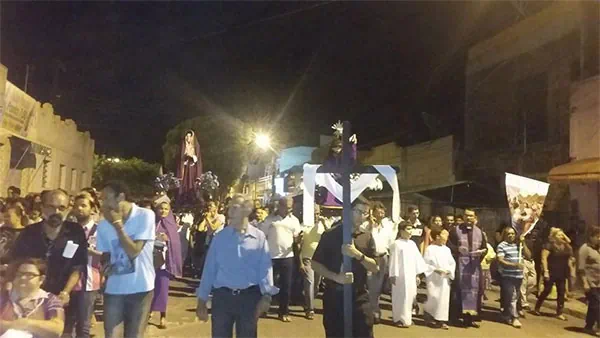Procissão de Encontro reúne católicos em Campo do Brito